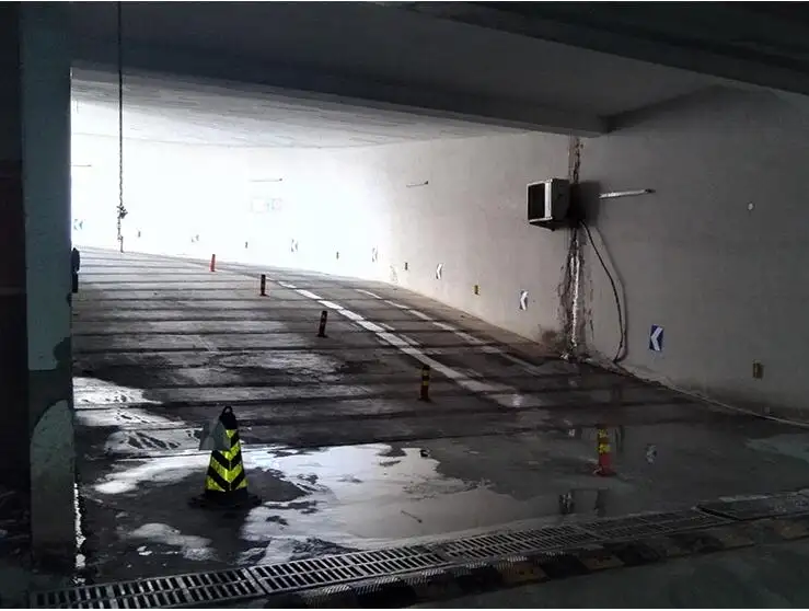 地下室漏水車(chē)庫(kù)、電梯井、電纜溝等地下工程滲漏水怎樣防水維修？