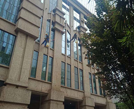 如何清洗外墻銹跡及頑固污垢、外墻清洗劑是關(guān)鍵